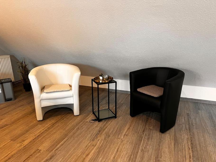 Ferienwohnung „Zur Eule“ Hessisch Oldendorf Bagian luar foto